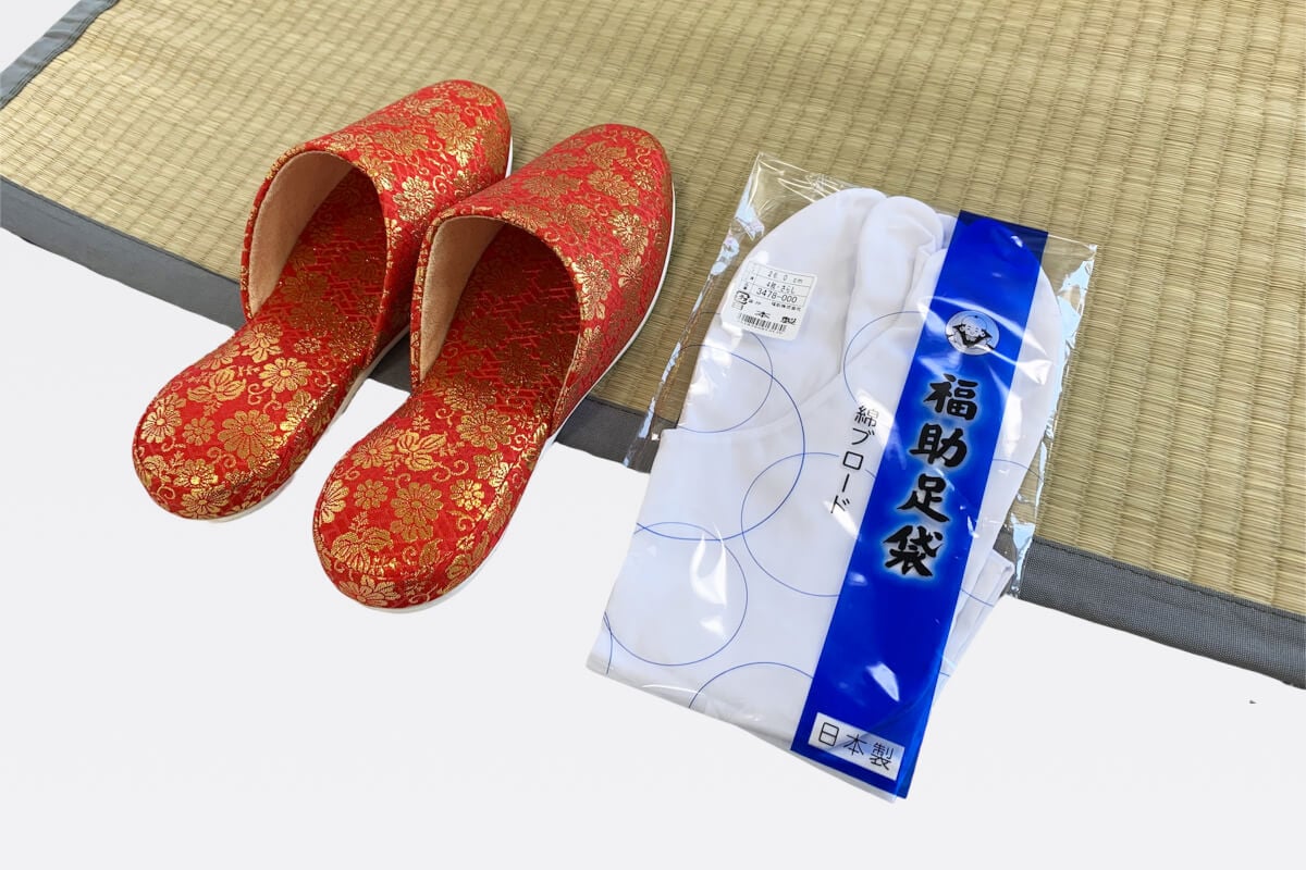 僧侶用足袋・スリッパ・ゴザ1名分