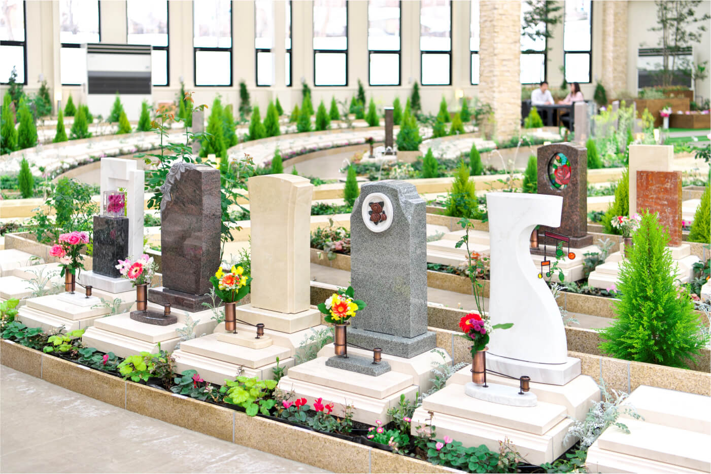 日本初の屋内型ガーデニング納骨堂