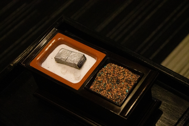 お葬式に参列される方